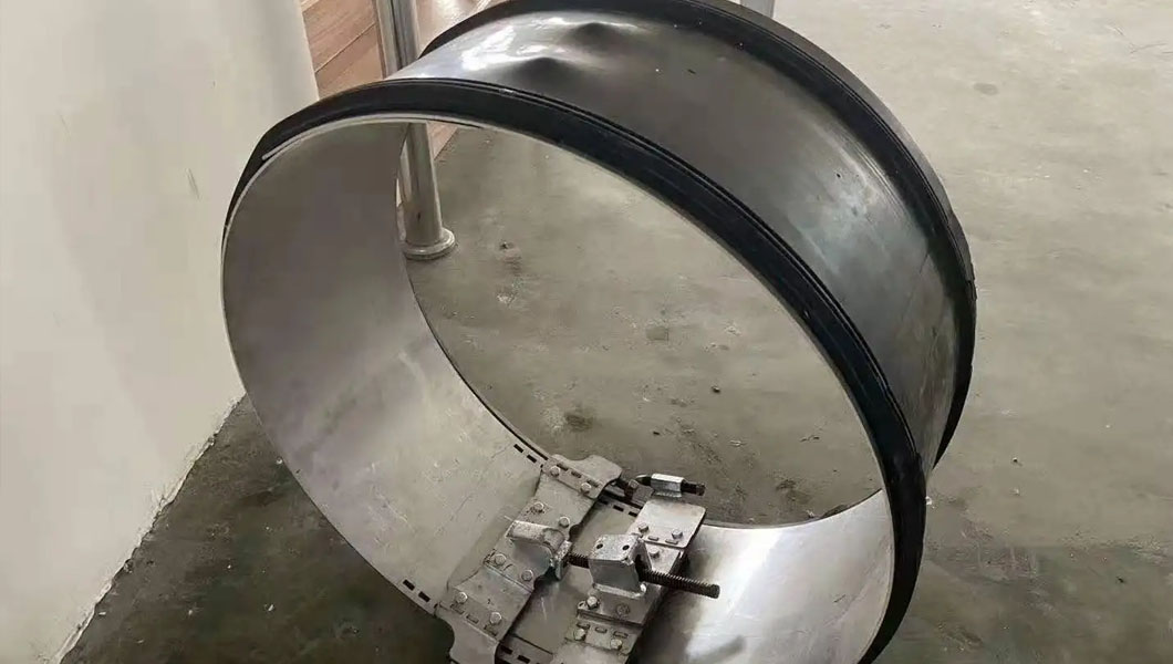 剪叉式升降機(jī)